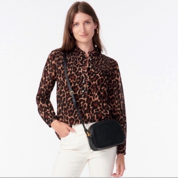 J. crew Smocked Animal Print Pop over Blouse s M - Picture 4 of 5
